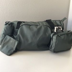 Laundry By Shelli Segal Weekender Bag With Pouches